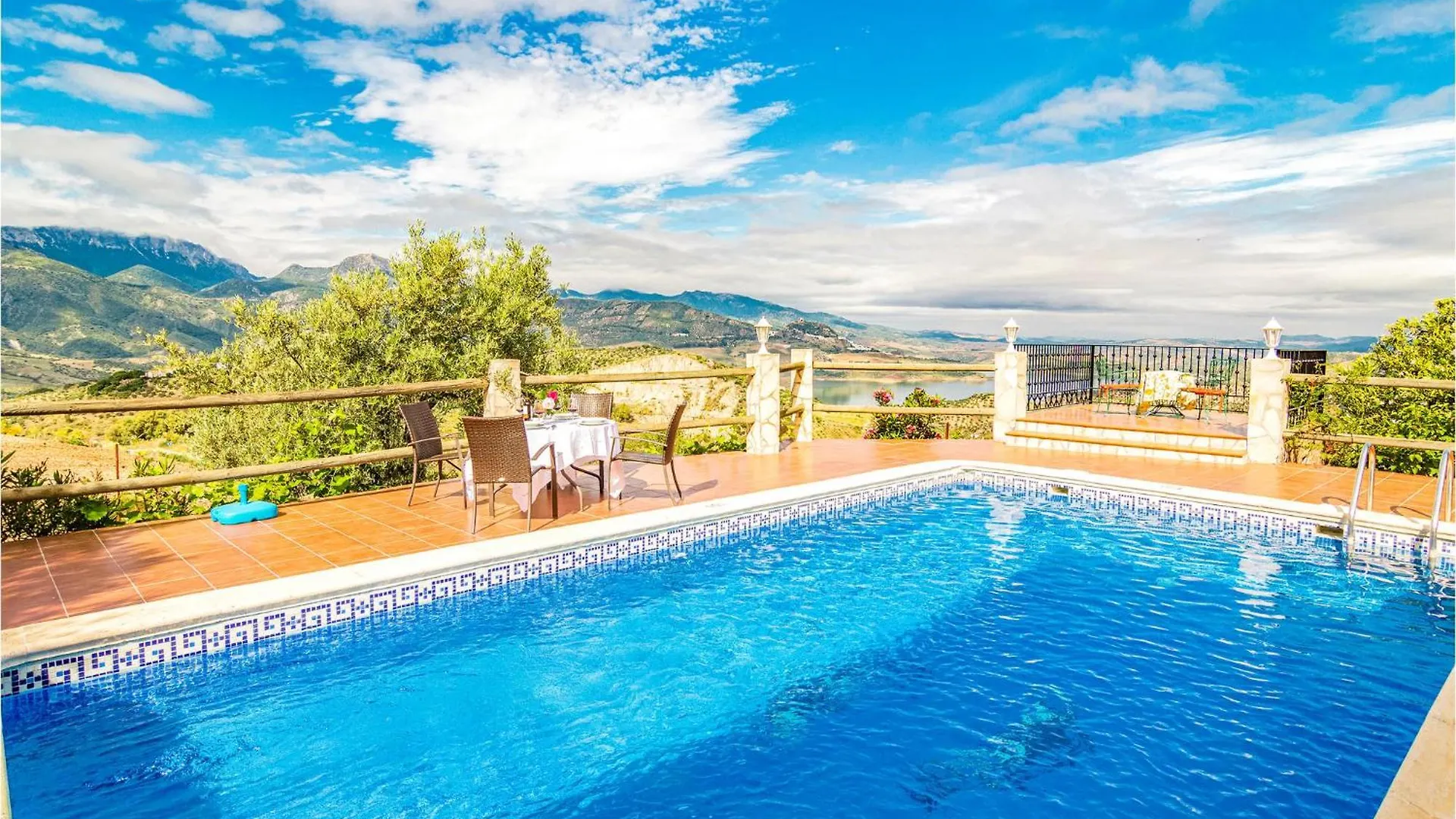 Holiday home Nice Home In El Gastor With House Sea View