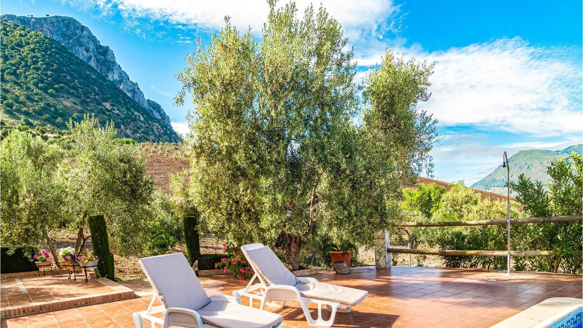 Nice Home In El Gastor With House Sea View